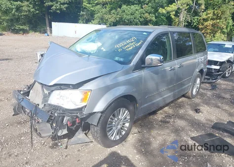 2015 Chrysler Town & Country Touring-L z USA, uszkodzony, nr VIN 2C4RC1CG7FR546760